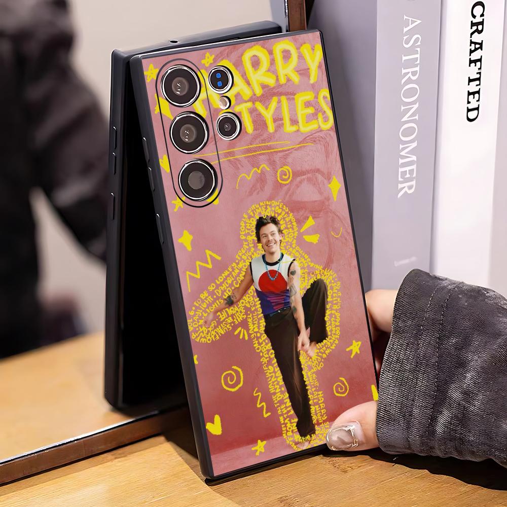 Singer H-Harry Styles Hot Phon - Phone Cases H&M recension och pris